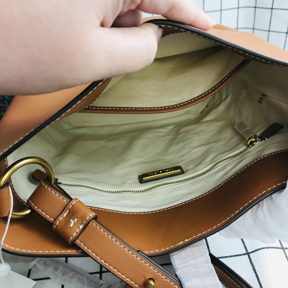 Nwt Tory Burch aged cameo miller hobo authentic - Picture 9 of 10